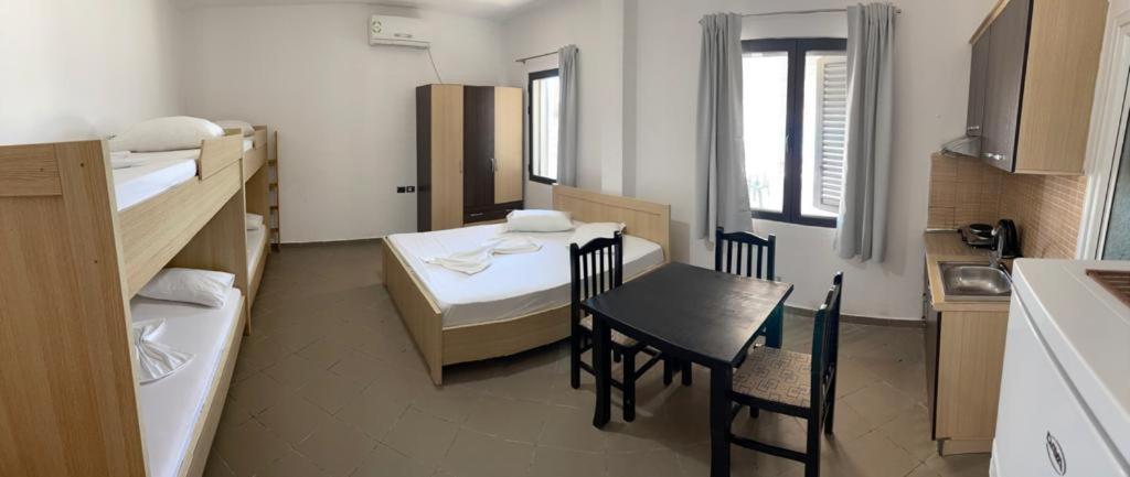 Karaburun Sunset Beach Apartment Orikum Luaran gambar