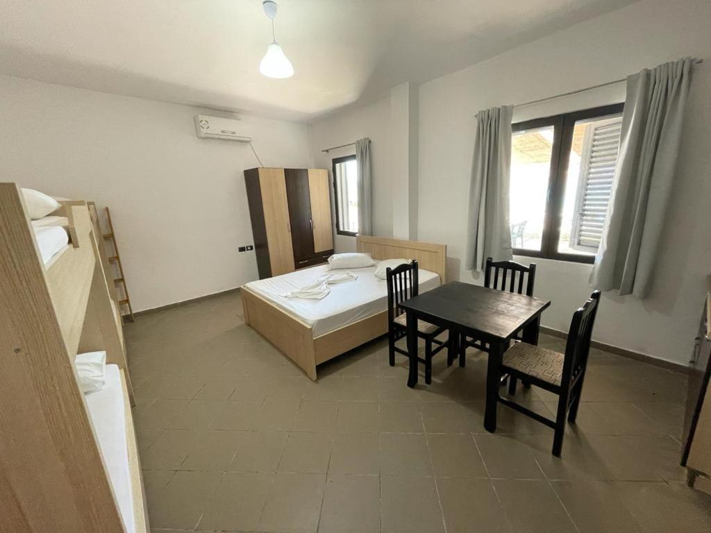 Karaburun Sunset Beach Apartment Orikum Luaran gambar