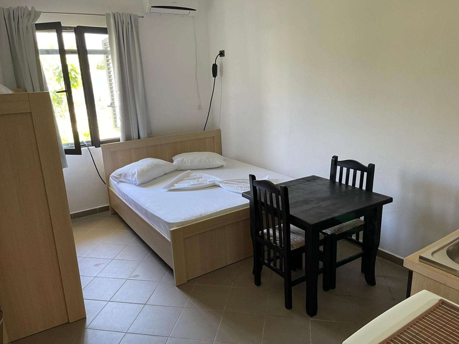 Karaburun Sunset Beach Apartment Orikum Bilik gambar